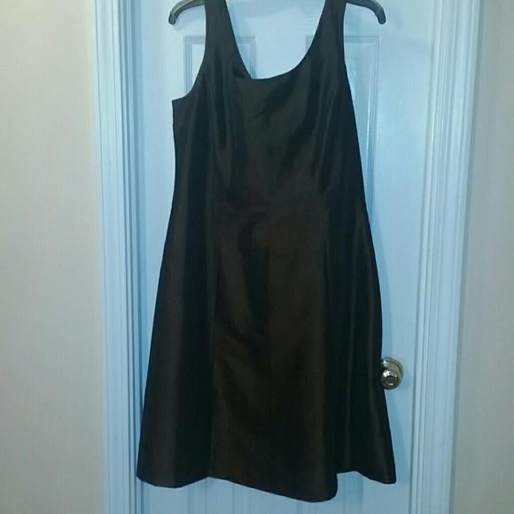 Dress - Picture 1 of 2